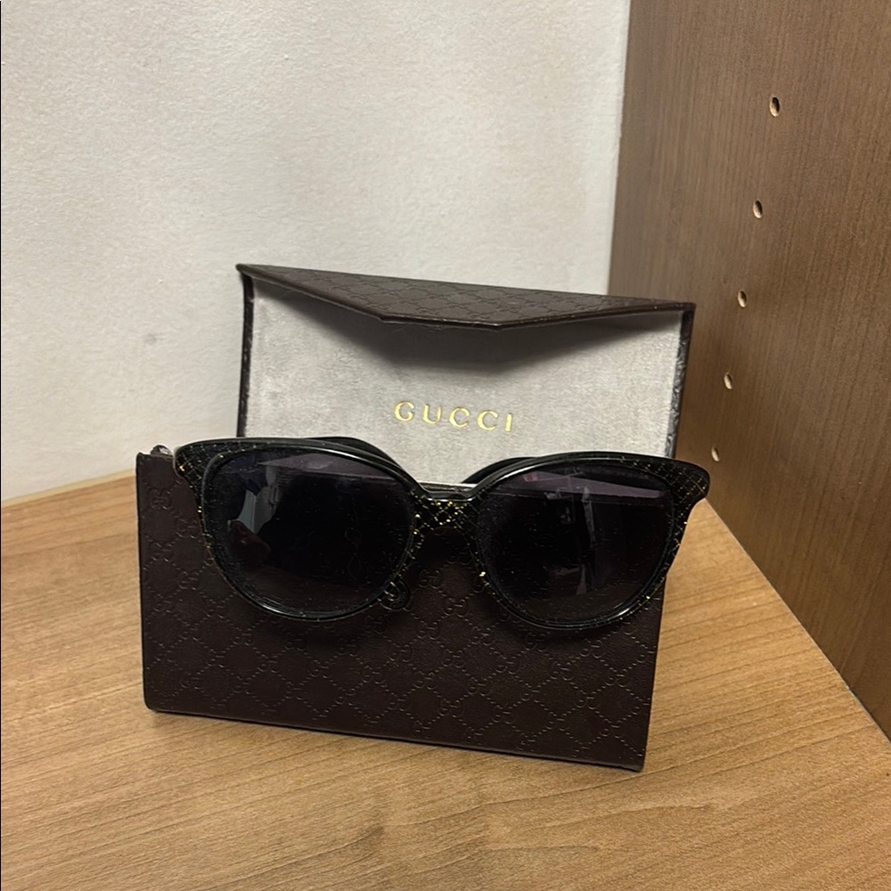 Gucci Black Sunglasses